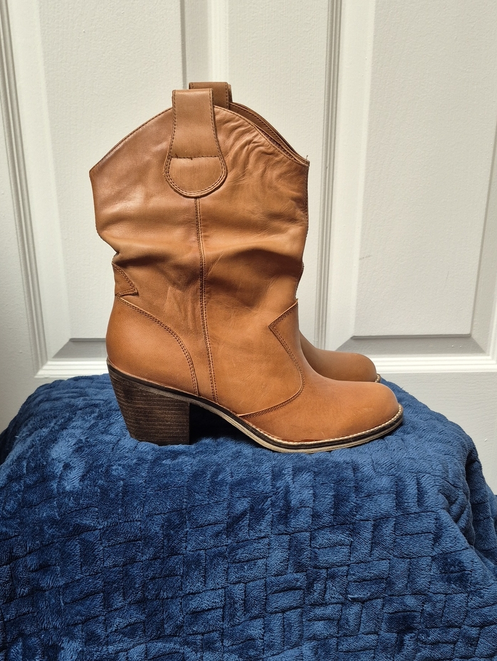 Tan Leather Heeled Cowboy Boots, Size 39, New With Tags